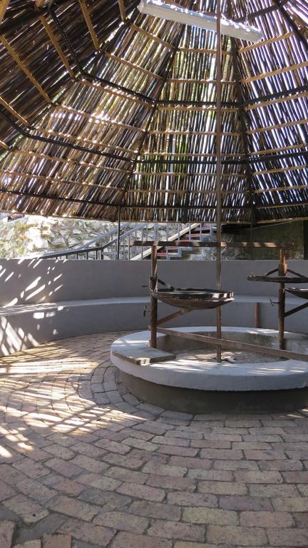 Pensao Guest Lodge Mbombela Exterior photo